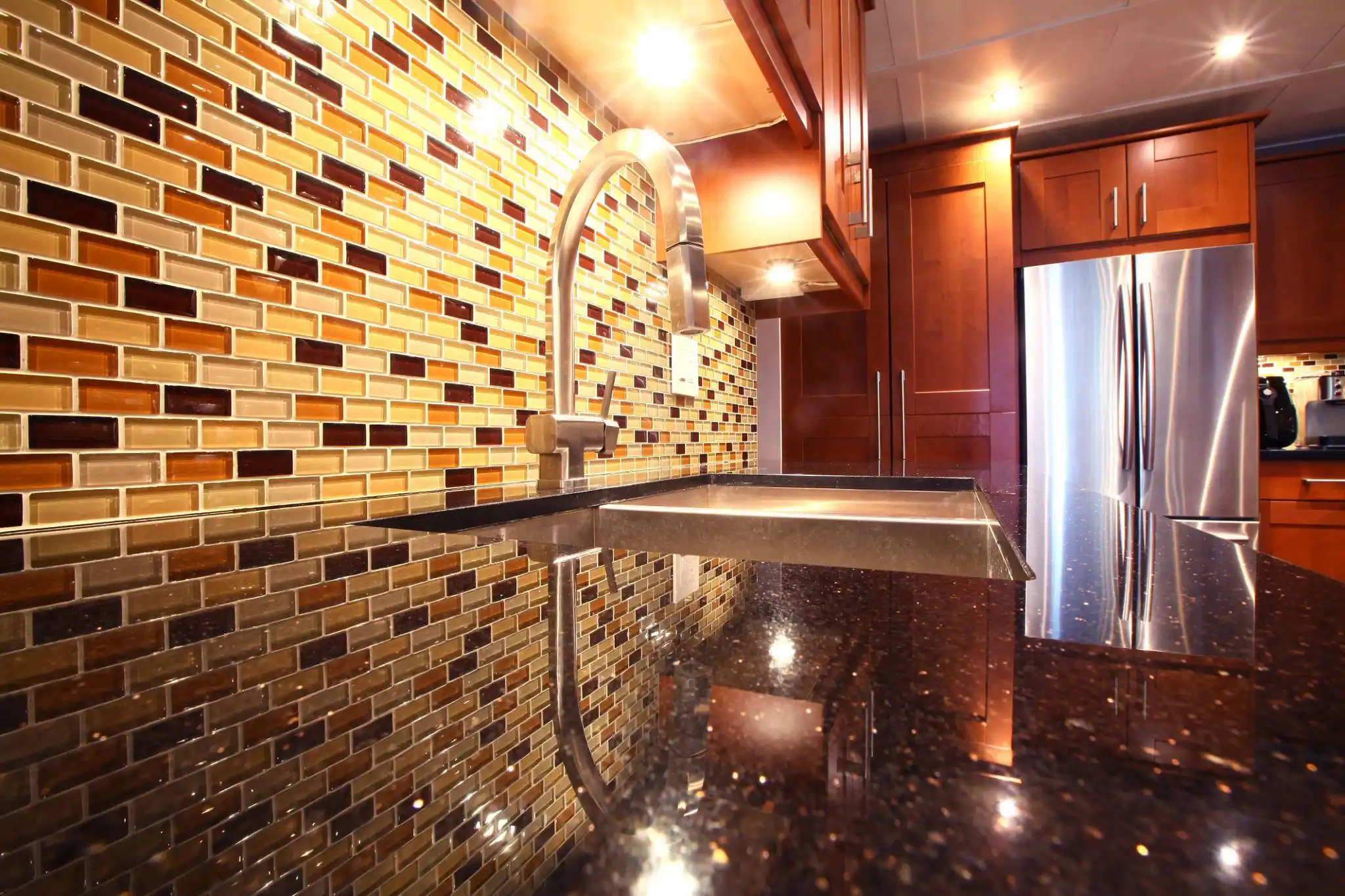 KitchenBacksplashandCustomTileBacksplashes